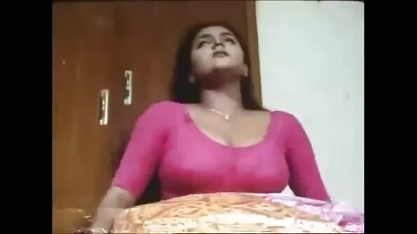 مثير افلام سكس ايطالي قديم فتاة Janaina Carvalho ضربات على دسار آلة قبل ركوب