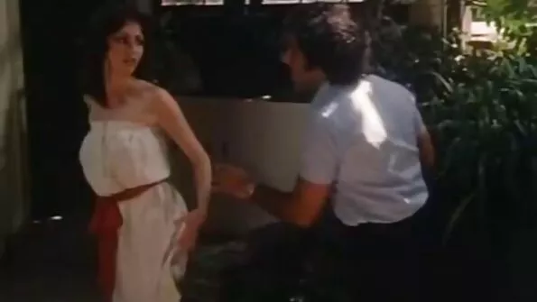 منفردا فلم جنس سعودي أحمر يستخدم فيبي لها كس
