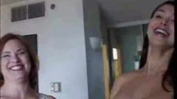 غريب يظهر الديوث كيف يمارس الجنس مشاهدة افلام جنس عربي مع زوجته Afina ليفي من عقله