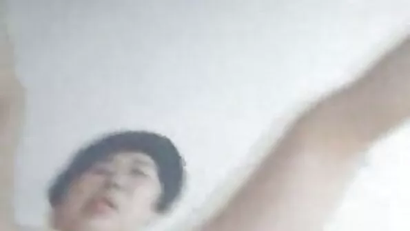 مثير bbw فلم جنس عربي يهز الحمار للكاميرا
